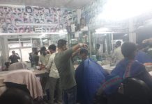 শ্রীনগরে সেলুন কর্মচারীদের দিন রাত কর্মব্যস্ততায় অতিবাহিত